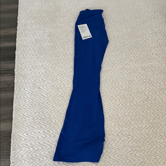Lululemon flare leggings - Picture 1 of 3